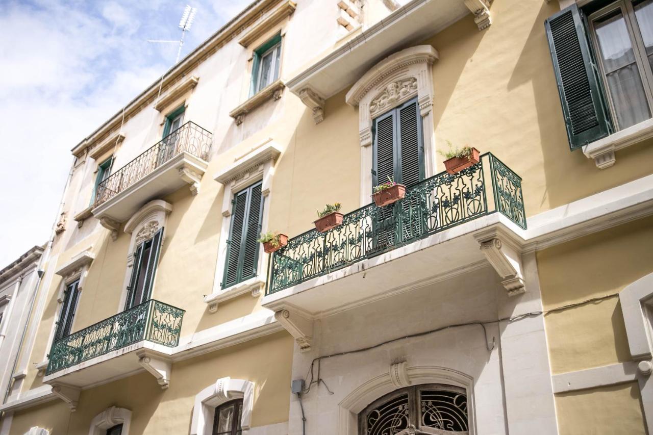 4 Balconi Liberty Apartments Lecce Kültér fotó