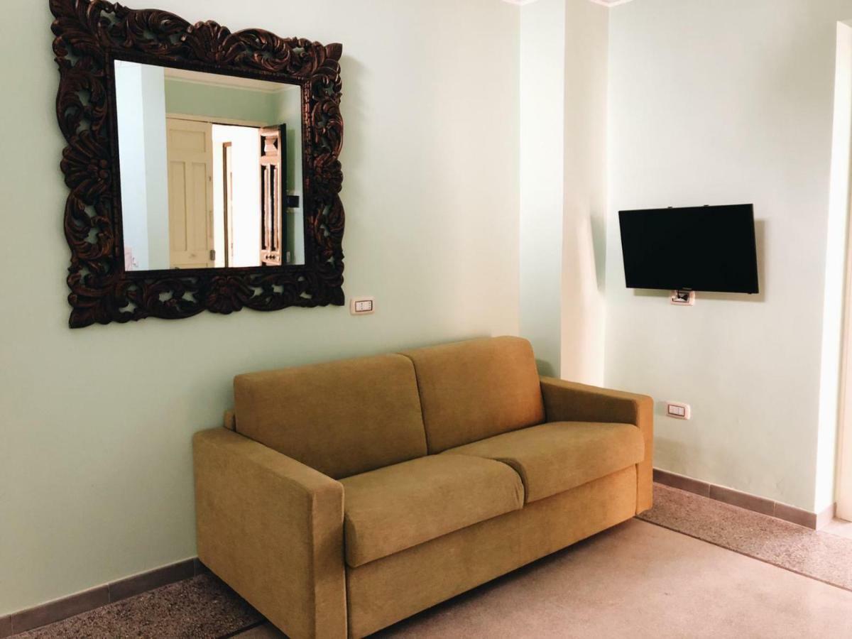 4 Balconi Liberty Apartments Lecce Kültér fotó